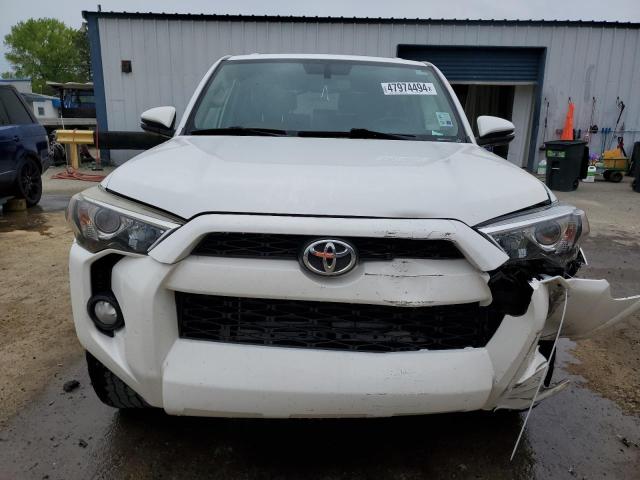 Photo 5 from auction – 2015 TOYOTA 4RUNNER SR with VIN JTEZU5JR6F5094821