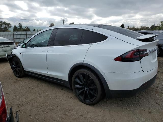 Photo 2 from auction – 2020 TESLA MODEL X with VIN 5YJXCAE21LF305597