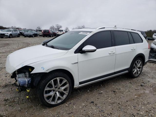 VOLKSWAGEN GOLF ALLTR 2017 with VIN 3VWH17AUXHM543744 - Photo from auction