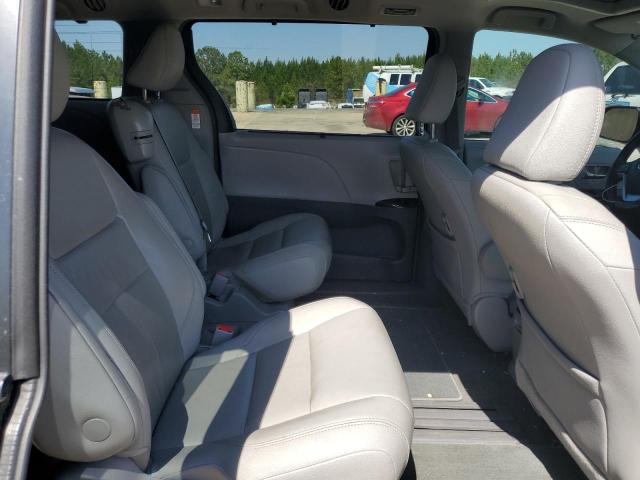 Photo 11 from auction – 2018 TOYOTA SIENNA XLE with VIN 5TDYZ3DC0JS936861