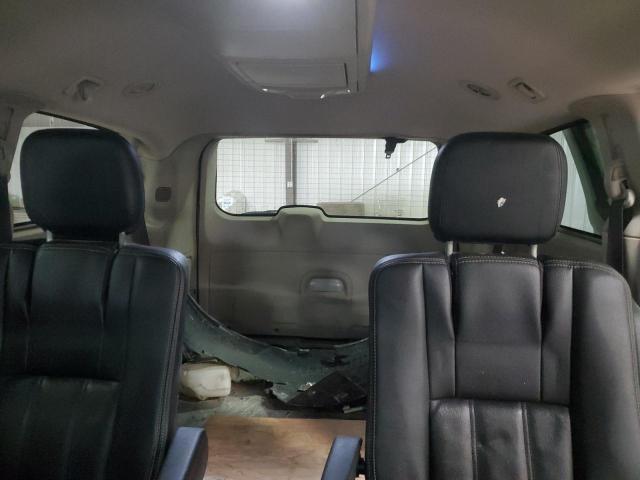 Photo 10 from auction – 2016 CHRYSLER TOWN & COU with VIN 2C4RC1BG0GR198156