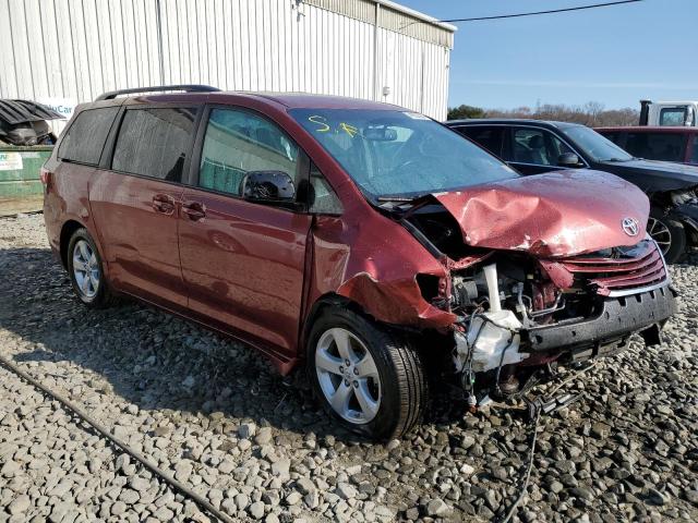Photo 4 from auction – 2017 TOYOTA SIENNA LE with VIN 5TDKZ3DC2HS812414