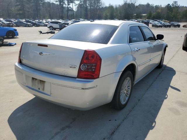 Photo 3 from auction – 2010 CHRYSLER 300 TOURIN with VIN 2C3CA5CV2AH327743