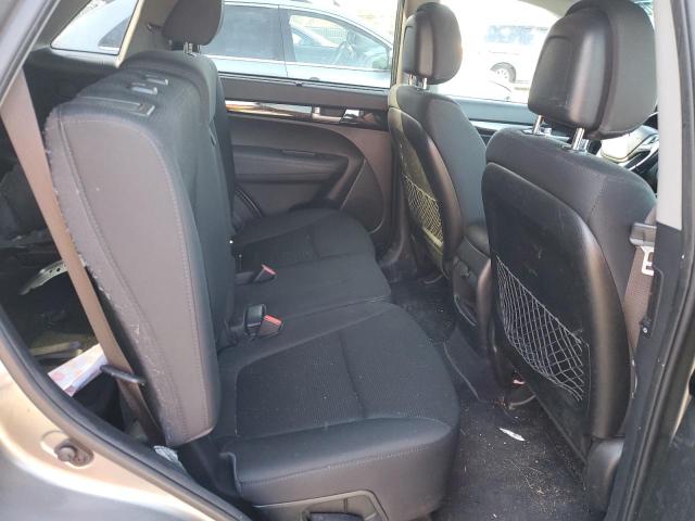 Photo 10 from auction – 2015 KIA SORENTO LX with VIN 5XYKTDA65FG642565