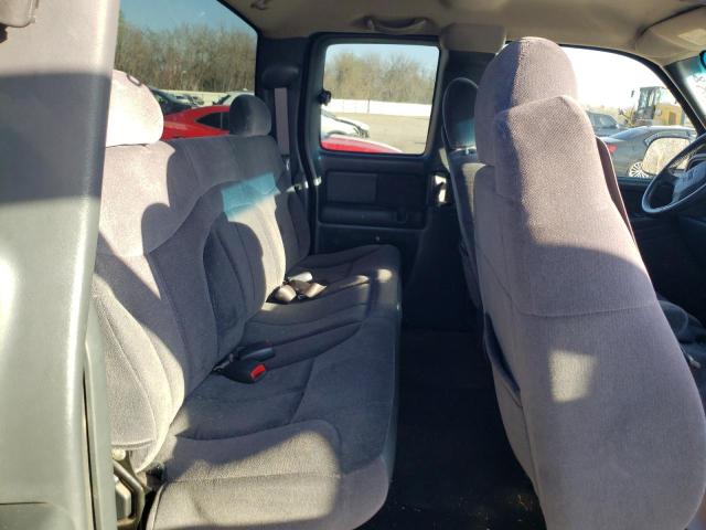 Photo 10 from auction – 2002 GMC 102 with VIN 1GTEC19T02Z233276
