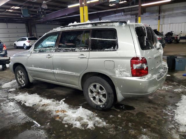 Photo 2 from auction – 2004 TOYOTA HIGHLANDER with VIN JTEEP21A040040374