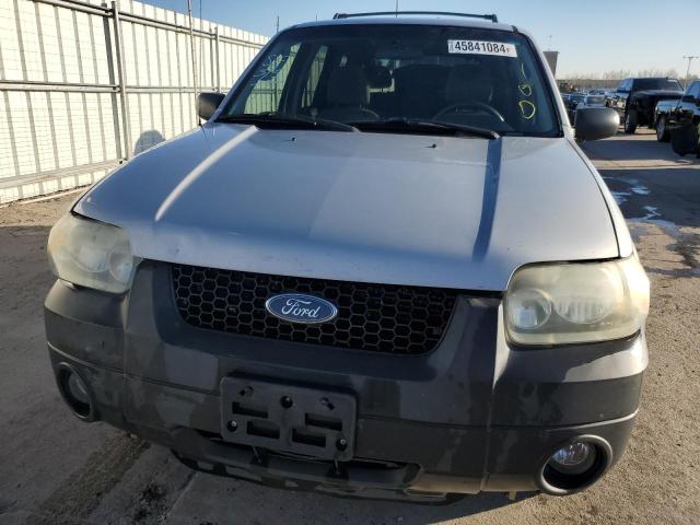 Photo 5 from auction – 2005 FORD ESCAPE XLT with VIN 1FMYU93155KC92543