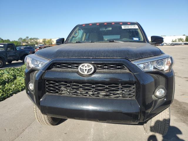Photo 5 from auction – 2018 TOYOTA 4RUNNER SR with VIN JTEZU5JR7J5190241