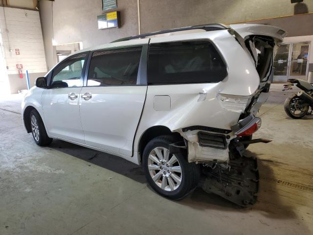 Photo 2 from auction – 2011 TOYOTA SIENNA XLE with VIN 5TDYK3DC9BS027068