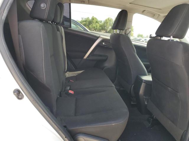 Photo 11 from auction – 2015 TOYOTA RAV4 XLE with VIN JTMWFREV0FJ049140