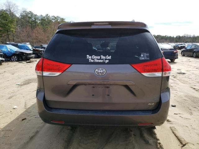 Photo 6 from auction – 2011 TOYOTA SIENNA XLE with VIN 5TDYK3DC7BS168639