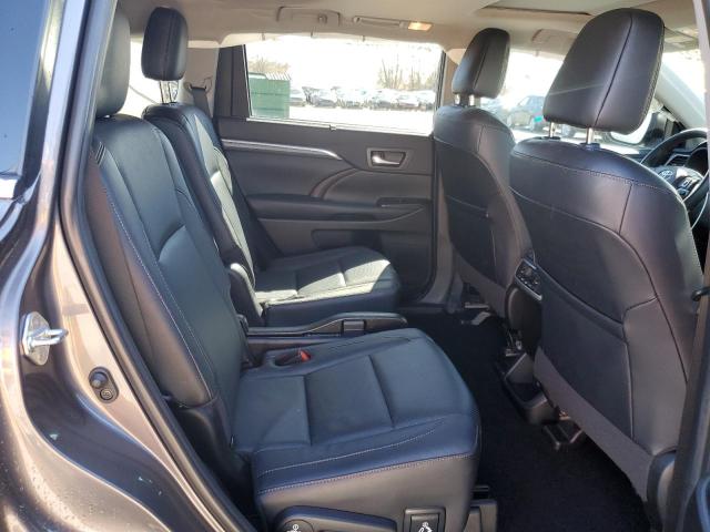 Photo 11 from auction – 2019 TOYOTA HIGHLANDER with VIN 5TDDZRFHXKS939214