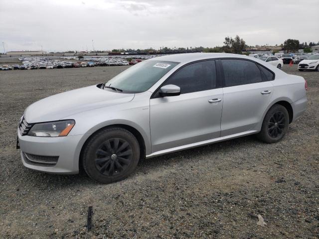 VOLKSWAGEN PASSAT S 2015 with VIN 1VWAT7A31FC097033 - Photo from auction