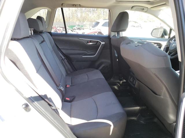 Photo 11 from auction – 2019 TOYOTA RAV4 XLE with VIN JTMP1RFV4KD021660