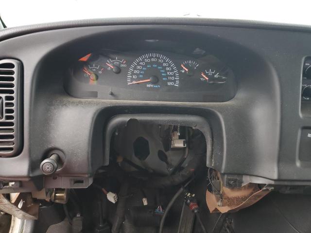 Photo 9 from auction – 2002 DODGE RAM WAGON with VIN 2B5WB35Z02K116869