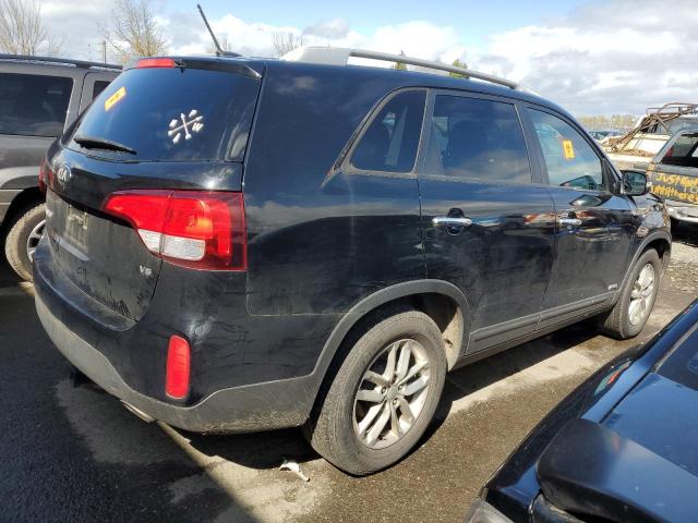Photo 3 from auction – 2015 KIA SORENTO LX with VIN 5XYKTDA76FG627520