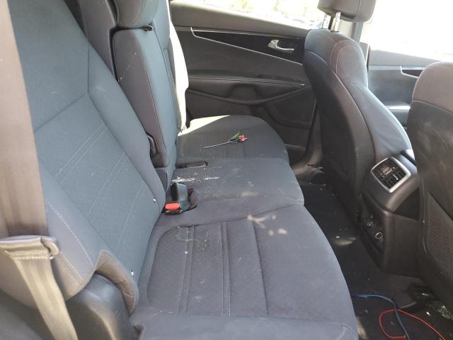 Photo 10 from auction – 2017 KIA SORENTO with VIN 5XYPG4A33HG267472