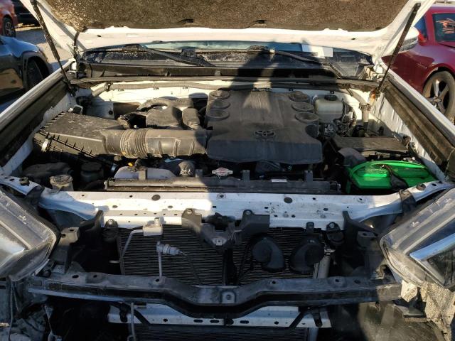 Photo 11 from auction – 2019 TOYOTA 4RUNNER SR with VIN JTEBU5JR3K5674331