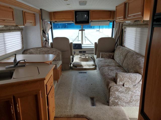 Photo 5 from auction – 2003 WINNEBAGO BRAVE with VIN 5B4LP57G213327935