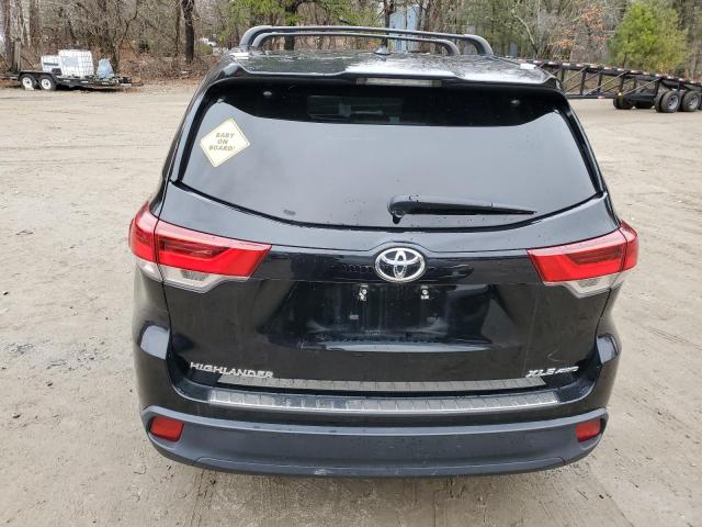 Photo 6 from auction – 2018 TOYOTA HIGHLANDER with VIN 5TDJZRFH3JS879066
