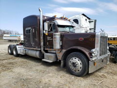Photo 1 from auction – 2001 PETERBILT 379 with VIN 1XP5DB9X21N562118