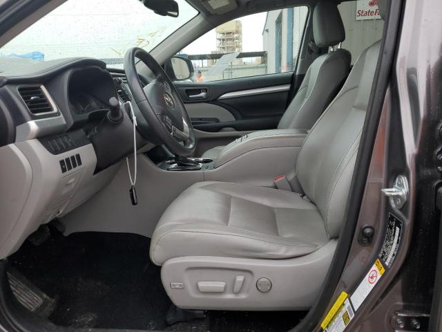 Photo 7 from auction – 2016 TOYOTA HIGHLANDER with VIN 5TDKKRFHXGS142304