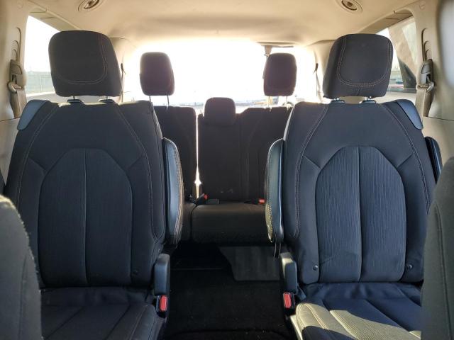 Photo 10 from auction – 2017 CHRYSLER PACIFICA T with VIN 2C4RC1DG5HR610604