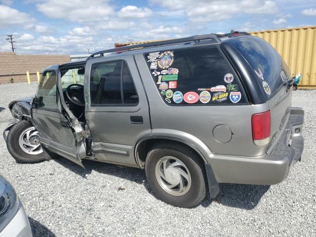 Photo 2 from auction – 2000 CHEVROLET BLAZER with VIN 1GNDT13W0Y2395433