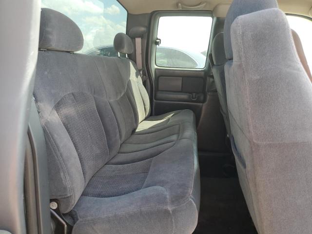 Photo 10 from auction – 2002 CHEVROLET SILVERADO with VIN 2GCEK19T921298414