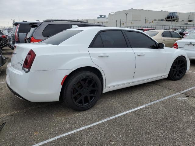 Photo 3 from auction – 2019 CHRYSLER 300 S with VIN 2C3CCABG9KH566178