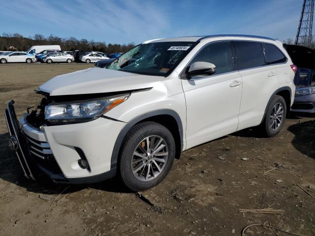 TOYOTA HIGHLANDER 2017 with VIN 5TDJZRFH8HS476386 - Photo from auction