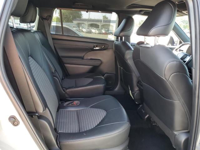 Photo 10 from auction – 2022 TOYOTA HIGHLANDER with VIN 5TDLZRBH4NS180291