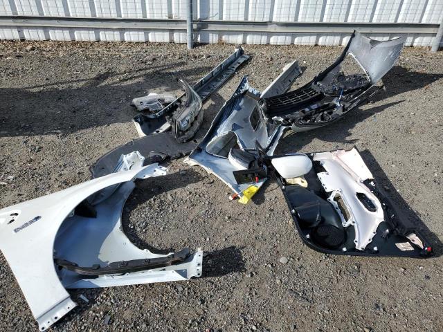 Photo 12 from auction – 2017 TOYOTA PRIUS PRIM with VIN JTDKARFP8H3065610