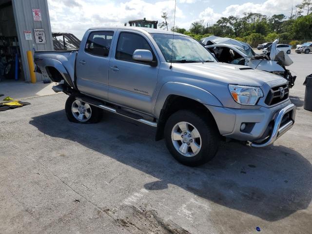 Photo 4 from auction – 2015 TOYOTA TACOMA DOU with VIN 5TFLU4EN6FX117515