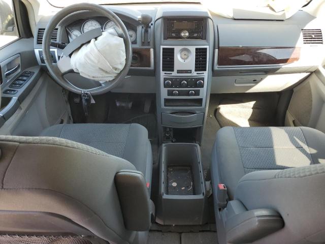 Photo 8 from auction – 2010 CHRYSLER TOWN & COU with VIN 2A4RR5D14AR192828