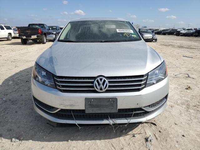 Photo 5 from auction – 2014 VOLKSWAGEN PASSAT SE with VIN 1VWBS7A3XEC100355