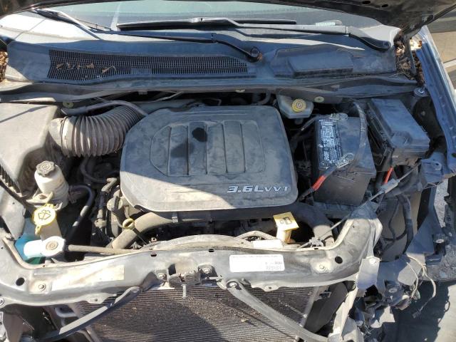 Photo 11 from auction – 2013 CHRYSLER TOWN & COU with VIN 2C4RC1CG3DR663720