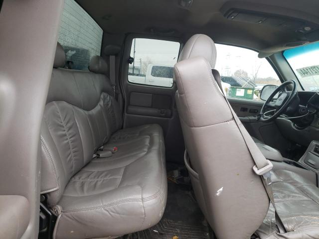 Photo 10 from auction – 2002 CHEVROLET SILVERADO with VIN 2GCEC19T221121426