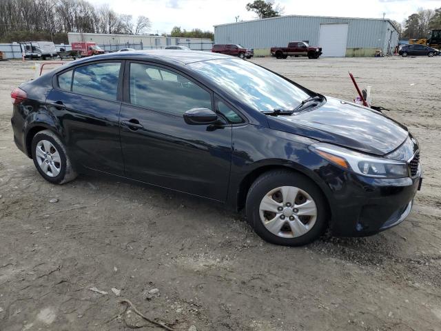 Photo 4 from auction – 2017 KIA FORTE LX with VIN 3KPFK4A78HE042037
