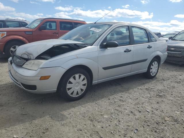 FORD FOCUS ZX4 2005 with VIN 1FAFP34N85W111855 - Photo from auction