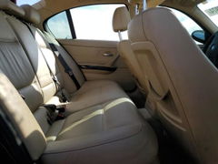Photo 10 from auction – 2008 BMW 380I with VIN WBAVA37548NL54993