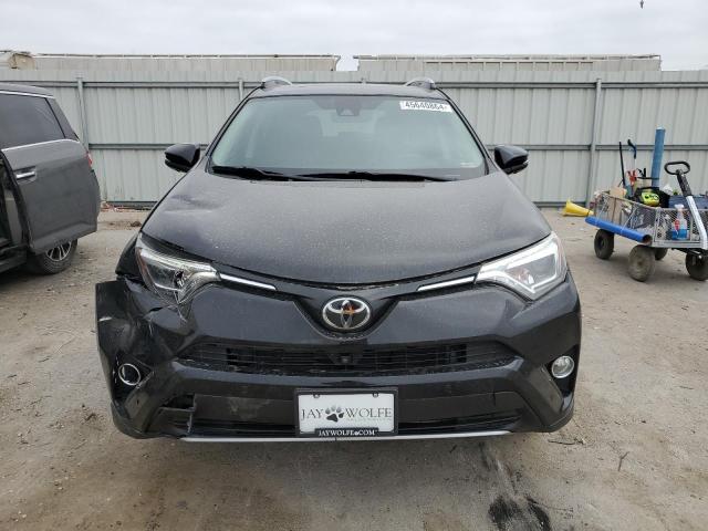 Photo 5 from auction – 2017 TOYOTA RAV4 LIMIT with VIN 2T3DFREVXHW652673