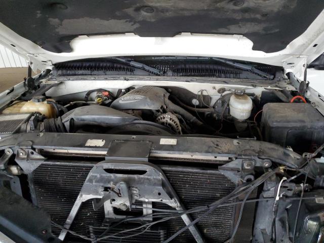 Photo 11 from auction – 2004 CHEVROLET SILVERADO with VIN 2GCEK19T841316582