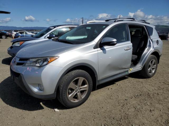 TOYOTA RAV4 XLE 2015 with VIN JTMWFREV3FJ049956 - Photo from auction