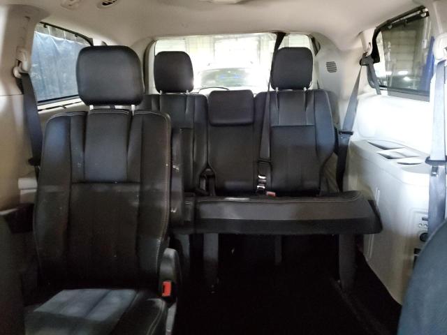 Photo 10 from auction – 2016 CHRYSLER TOWN & COU with VIN 2C4RC1BG0GR200794