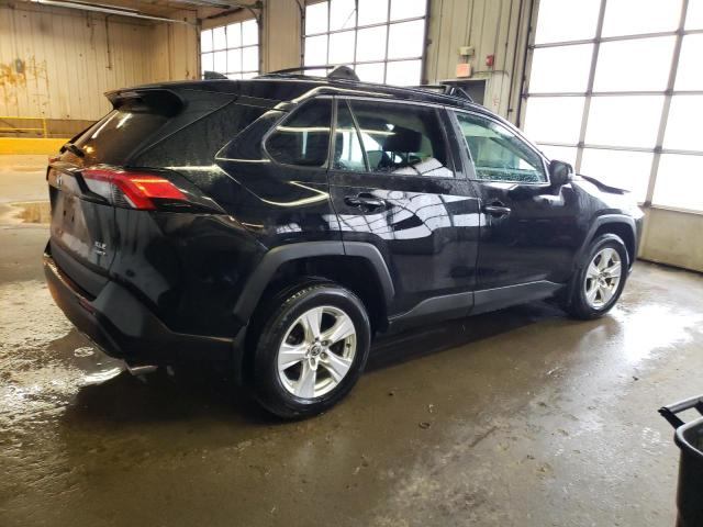 Photo 3 from auction – 2021 TOYOTA RAV4 XLE with VIN 2T3P1RFV6MC226484