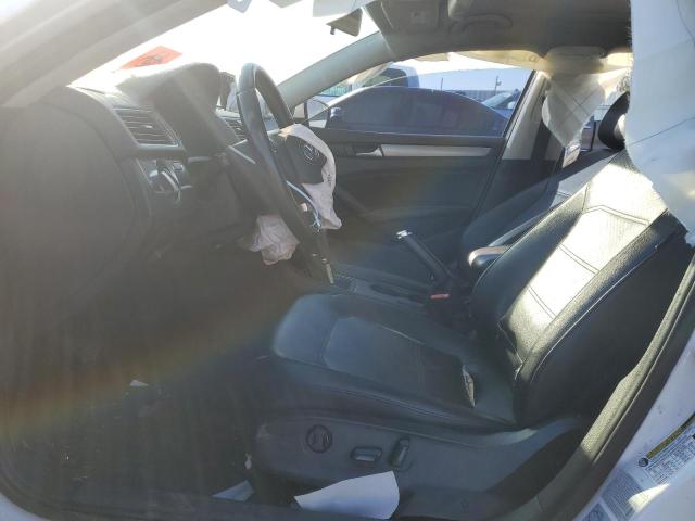 Photo 7 from auction – 2015 VOLKSWAGEN PASSAT S with VIN 1VWAT7A38FC063445