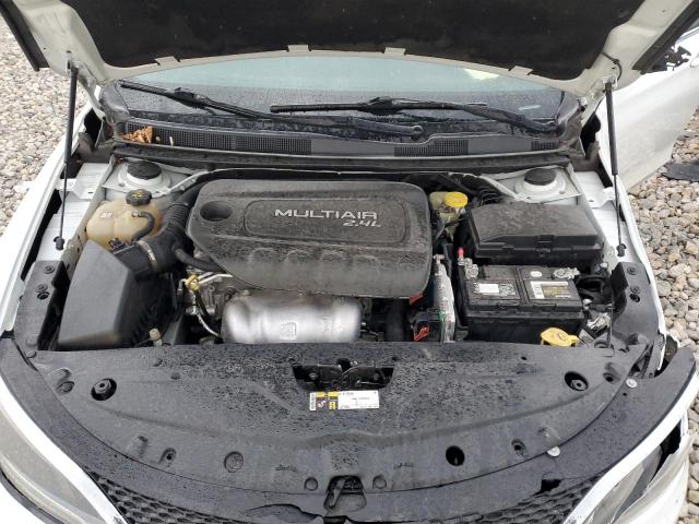 Photo 11 from auction – 2016 CHRYSLER 200 LIMITE with VIN 1C3CCCABXGN165433