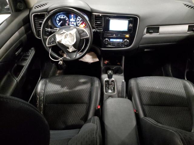 Photo 8 from auction – 2015 MITSUBISHI OUTLANDER with VIN JA4AZ3A35FZ006461