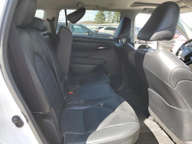 Photo 11 from auction – 2022 TOYOTA HIGHLANDER with VIN 5TDHZRBHXNS189115
